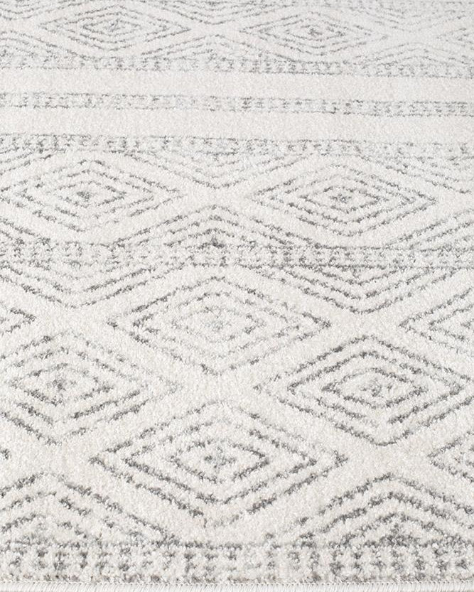 Oasis Salma White And Grey Tribal Rug