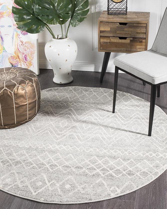 Oasis Nadia Grey Rustic Tribal Round Rug