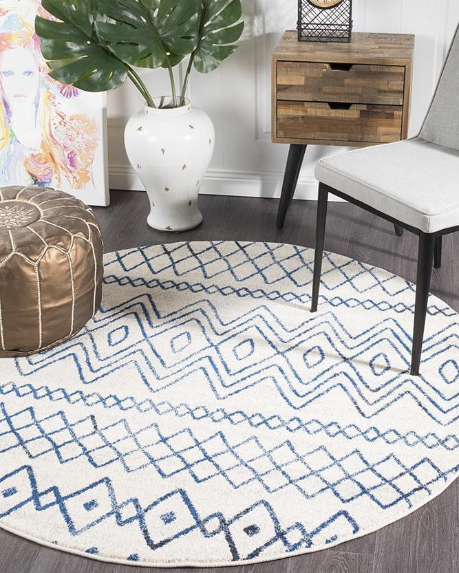 Oasis Nadia White Blue Rustic Tribal Round Rug