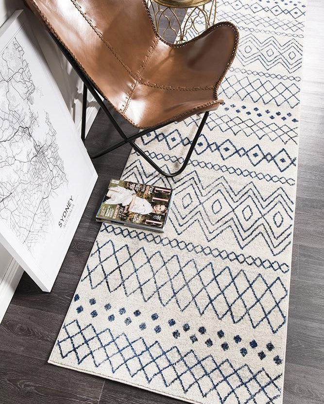 Oasis Nadia White Blue Rustic Tribal Runner Rug