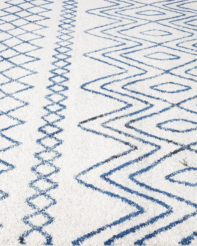 Oasis Nadia White Blue Rustic Tribal Rug