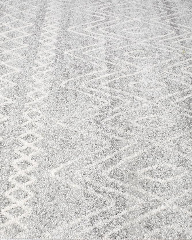 Oasis Selma Silver Tribal Rug