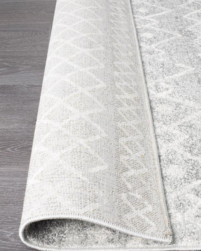 Oasis Selma Silver Tribal Rug