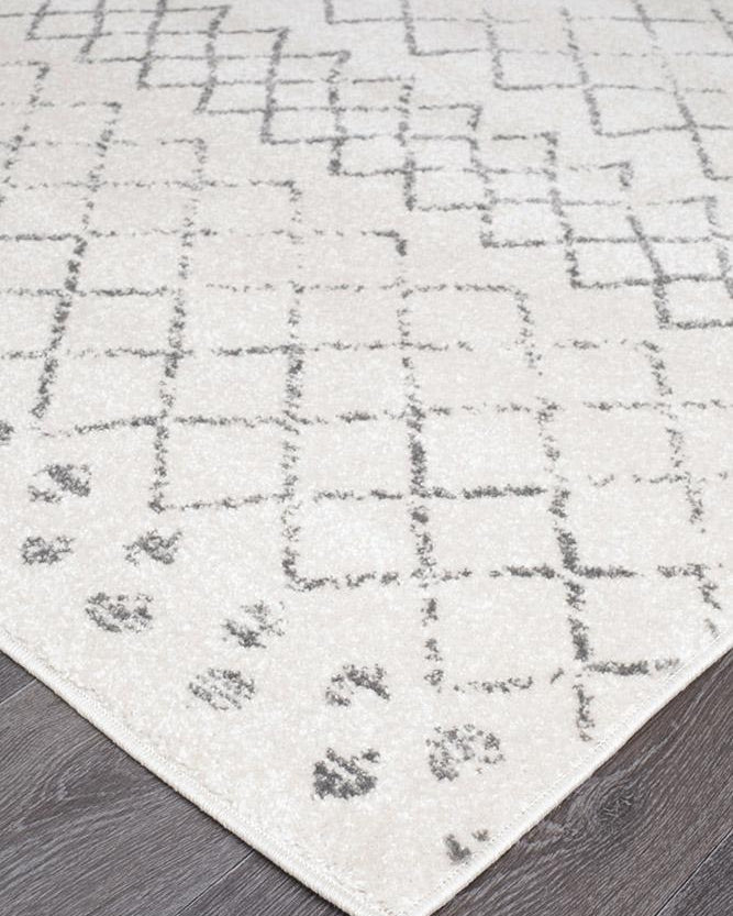 Oasis Selma White Grey Tribal Runner Rug