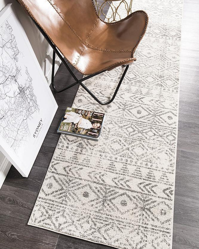 Oasis Ismail White Grey Rustic Runner Rug