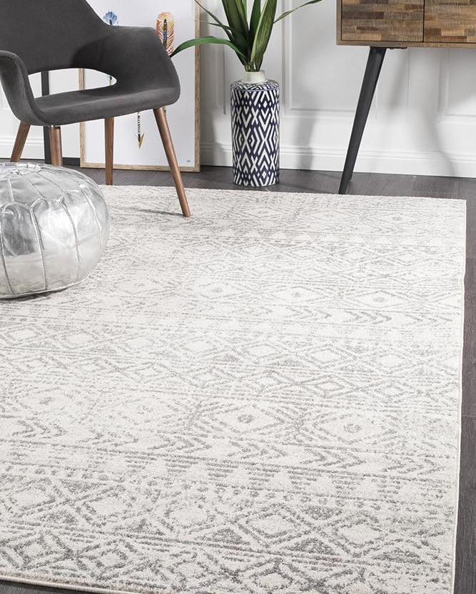 Oasis Ismail White Grey Rustic Rug